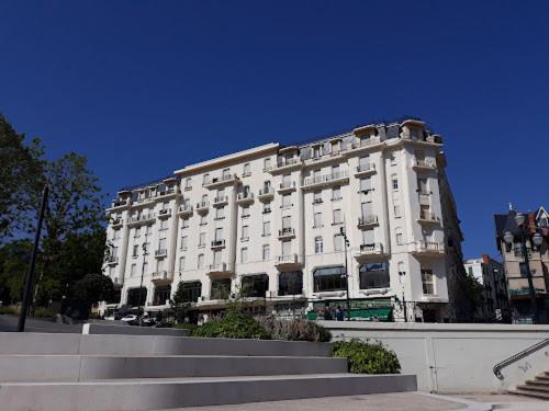 Studio Grand Hotel Chatel Guyon 外观 照片